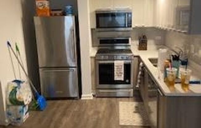 2 beds, 2 baths, $2,895