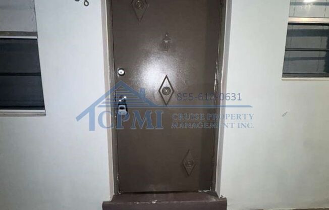 1 bed, 1 bath, 744 sqft, $1,725, Unit 38