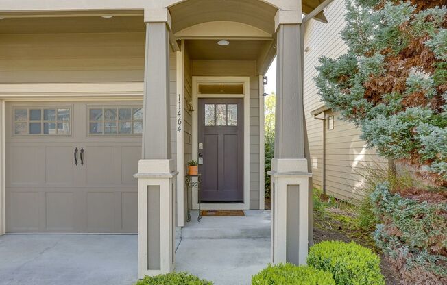 11464 SW 96th Avenue ~ Amazing Tri-Level Home in Cul-de-sac!