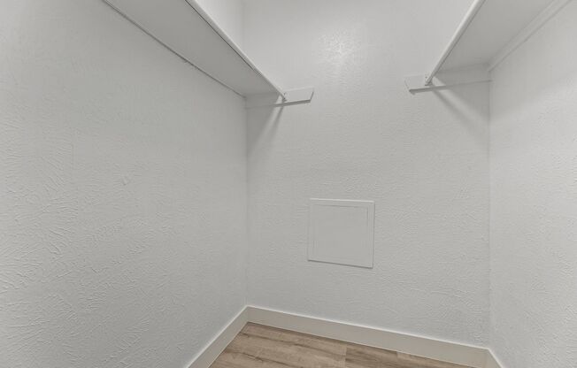 1 bed, 1 bath, 495 sqft, $800, Unit 214