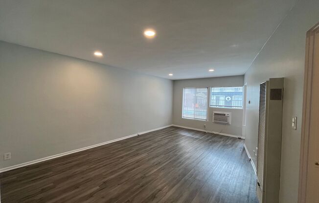 Studio, 1 bath, 615 sqft, $1,745, Unit 130