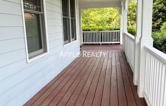 2 ROSEMEADE PL