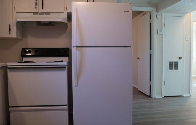 2 beds, 1 bath, 700 sqft, $880, Unit 9022