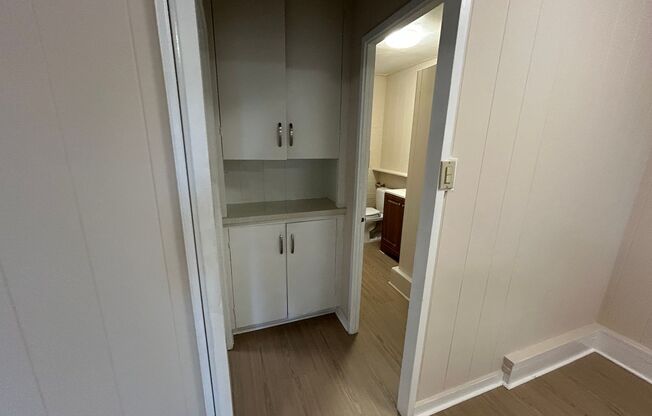 1 bed, 1 bath, $1,750, Unit B-1