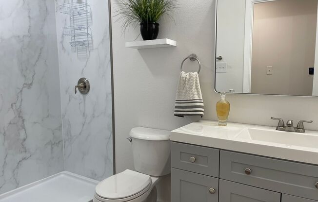 4 beds, 2 baths, 1,350 sqft, $3,100, Unit B