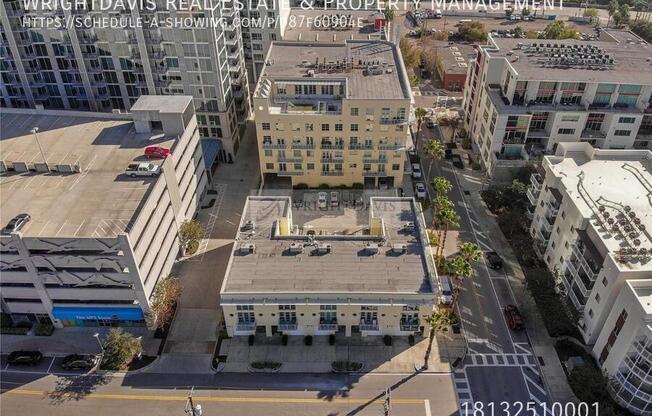 1212 E WHITING STREET