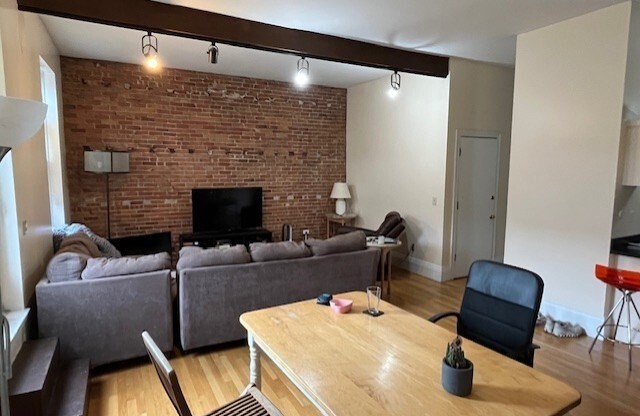 533 MASSACHUSETTS AVE