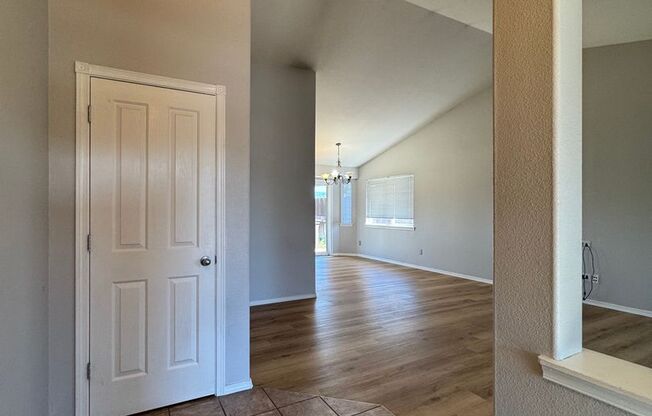 Spacious & Modern 3-Bedroom Home for Lease in a Private Cul-de-Sac