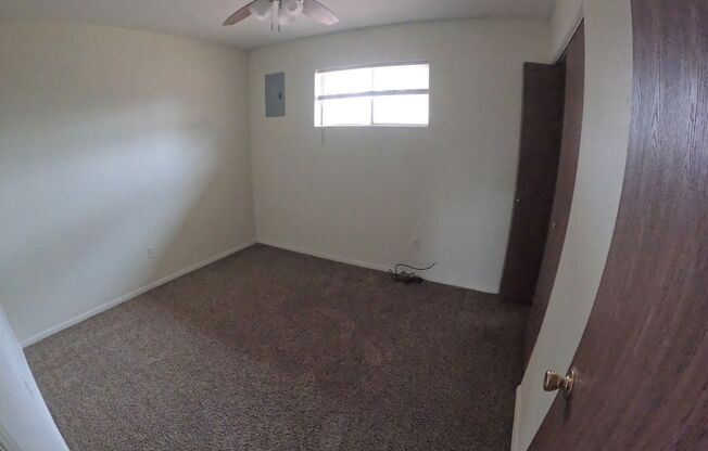 2 beds, 1 bath, 728 sqft, $975