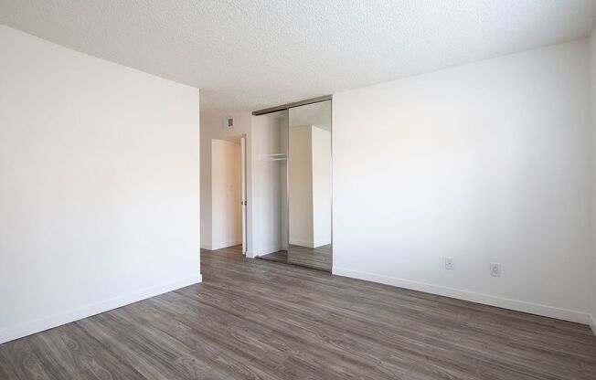 2 beds, 2 baths, 1,120 sqft, $2,400, Unit 008