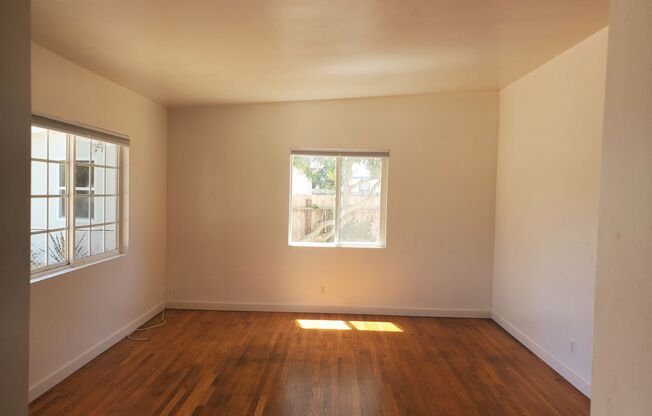 Newly Remodeled 2 Bed/1 Bath House with Huge Yard