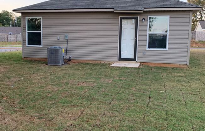 3 beds, 2 baths, $1,475