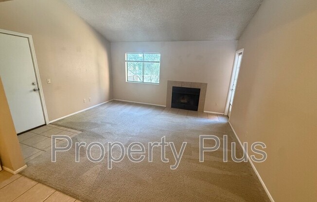 1075 E Chandler Blvd