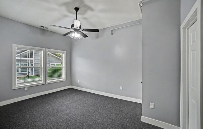 2 beds, 1 bath, 1,190 sqft, $1,400, Unit Urban Studios: 5320-#12