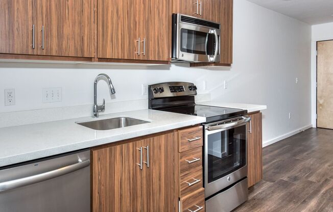 1 bed, 1 bath, 580 sqft, $1,550, Unit 315