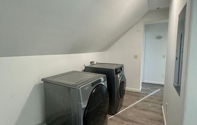 2 beds, 1 bath, $1,650, Unit 533 Methow #B