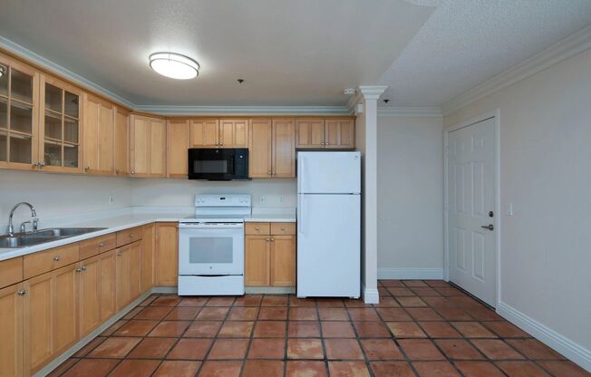 2 beds, 1 bath, 750 sqft, $3,300, Unit 310