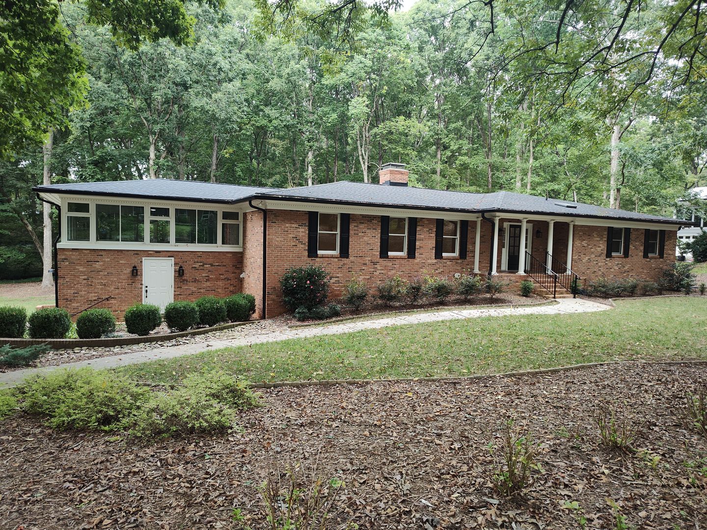 Stunning Ranch Home w/walkout Basement located in the Burtonwood Community!