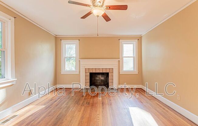 110 DEOYLEY AVE