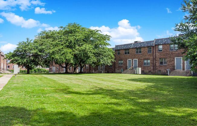 2 beds, 1 bath, 620 sqft, $1,295, Unit 44-B