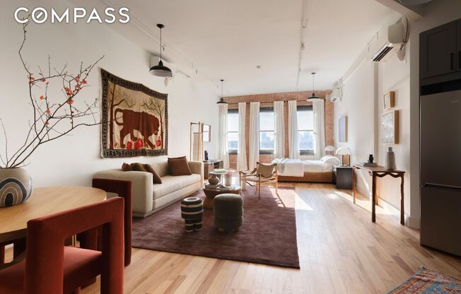 Studio, $4,750, Unit 2R