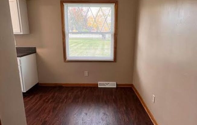 3 beds, 1 bath, $1,800