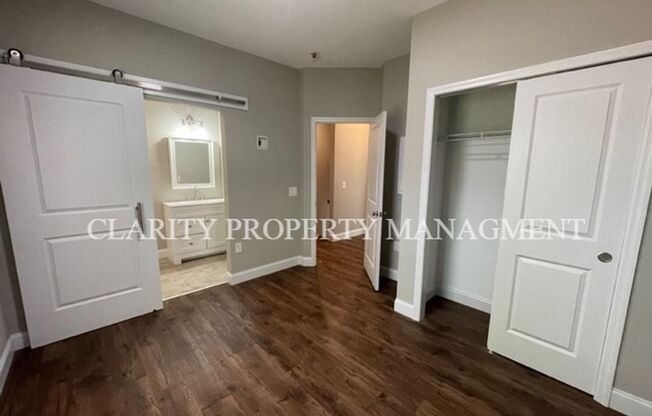 2 beds, 2.5 baths, $1,350, Unit Apt 1