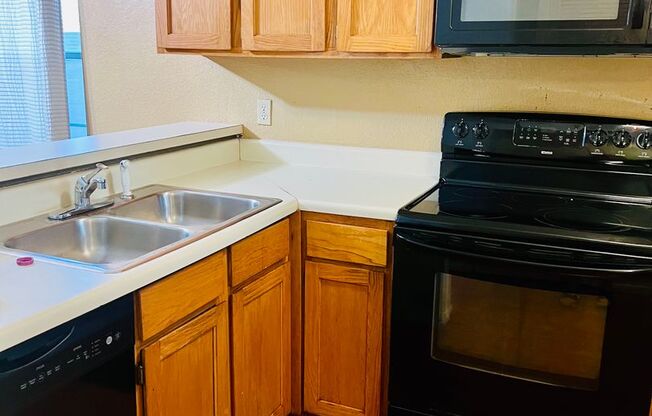 South Congress Condo Close to Downtown and HEB