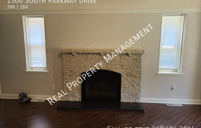 1300 S PKWY DR