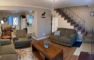 4424 Campus Street Apt 1