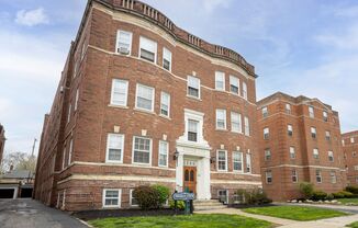 Shaker View Apartments