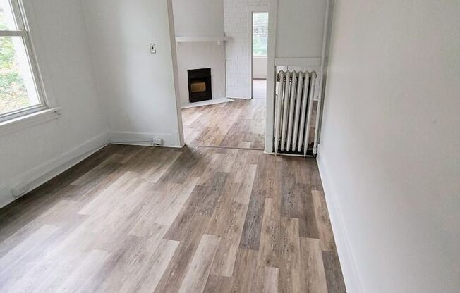 228 Reifert St