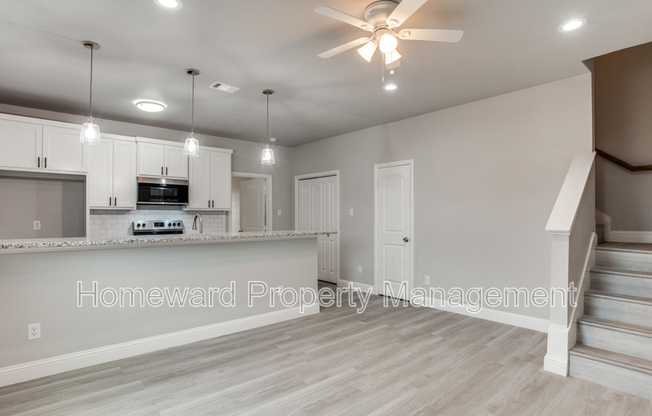 1609 DANIEL ST
