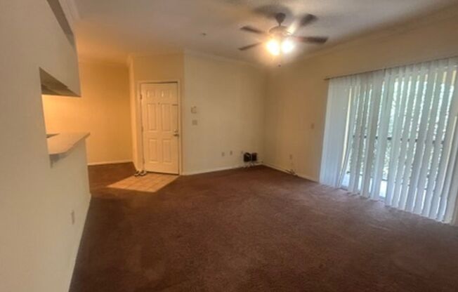 Third floor 1B/1B condo with balcony at The Pinnacle in Carrollwood ! $1425/mo