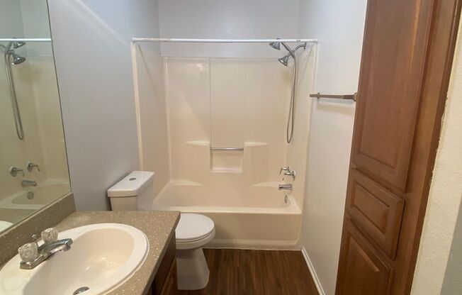 2 beds, 2 baths, $1,149, Unit D-8