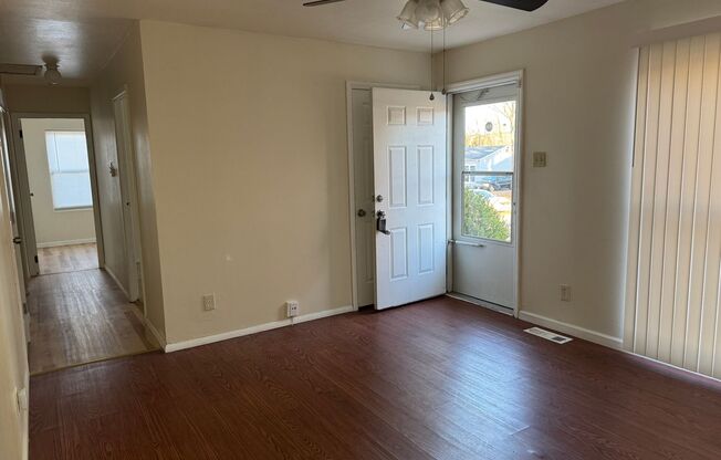 3 beds, 1 bath, $1,295