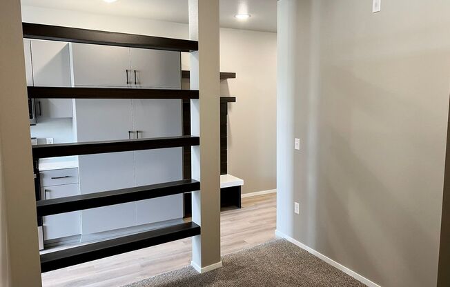 Studio, 1 bath, 558 sqft, $925, Unit Bldg 5 Apt 5314