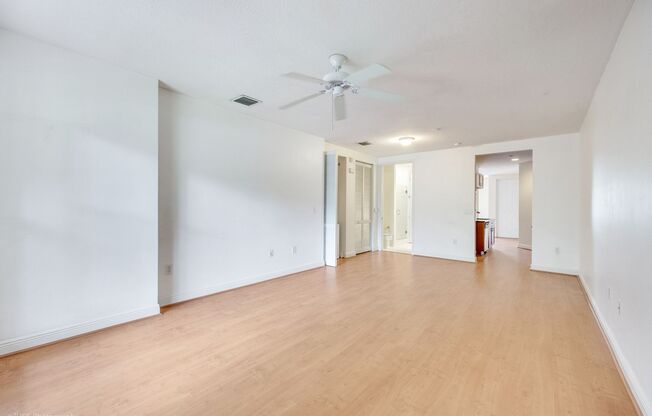 Charming spacious 1 bed 1 bath unit in the serene Village at Sailboat Bend.