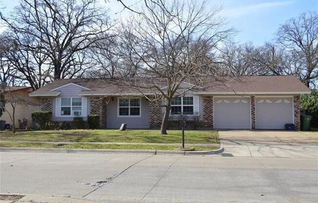 120 RAVENSWOOD DR