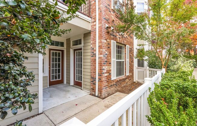 2 beds, 2 baths, $2,395, Unit Unit 801