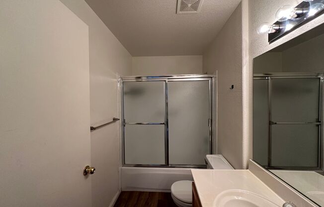 2 beds, 2 baths, $1,195