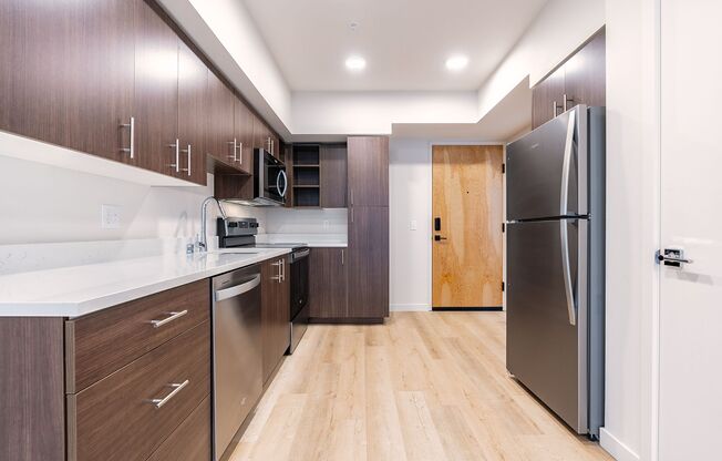 2 beds, 1 bath, 641 sqft, $1,875, Unit 817