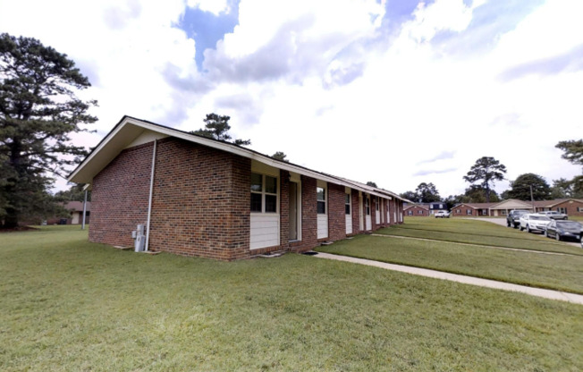 245 CRABAPPLE CIR