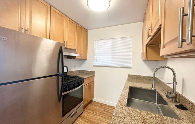 2 beds, 1 bath, $2,895, Unit 401