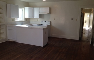 2 beds, 1 bath, $1,550, Unit 309 Kimble Street