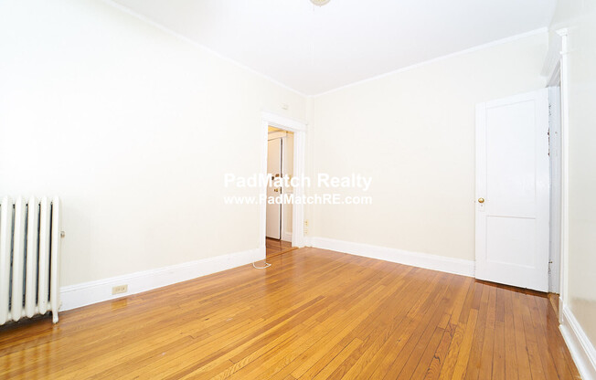 60 Woodstock Ave