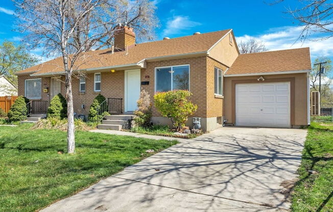1163 S NAVAJO ST