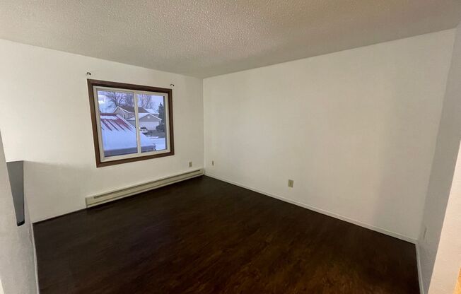 3 beds, 1 bath, $1,500