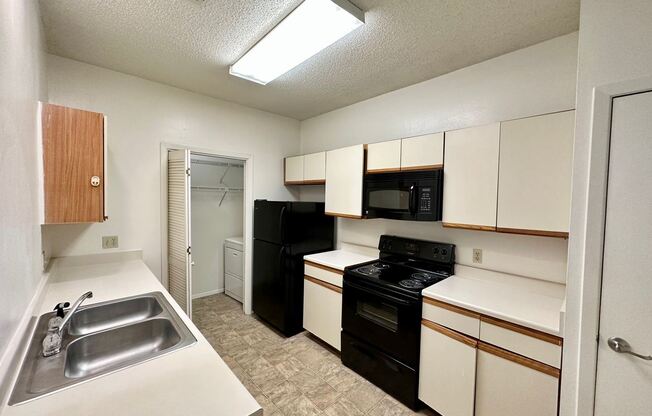 808 W 29th St #102