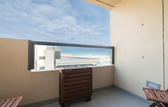 2 beds, 2.5 baths, 1,645 sqft, $5,500, Unit 9B